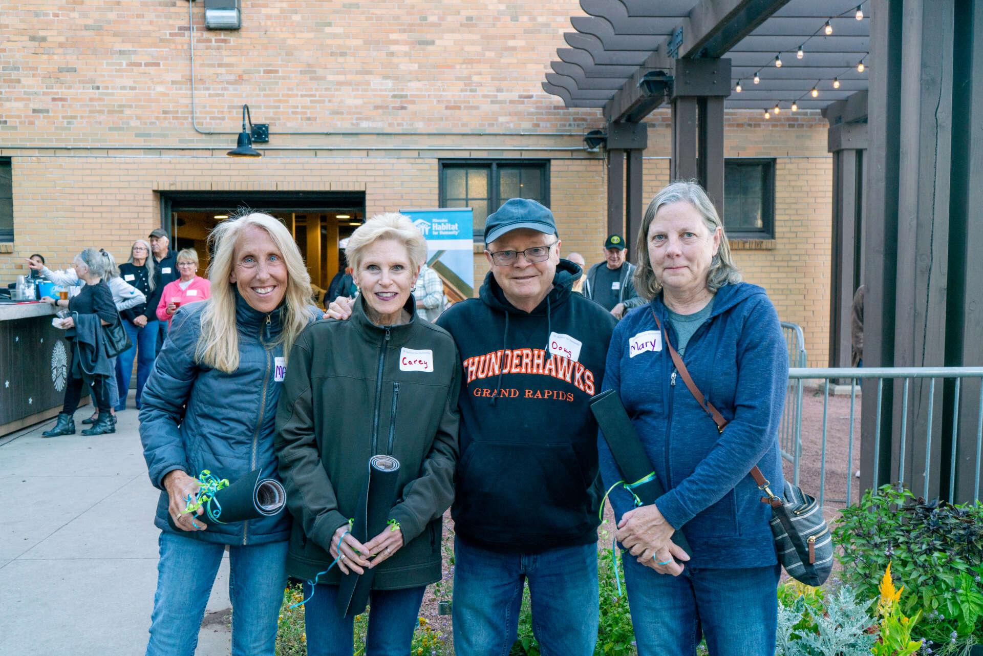 4 Welcome Wagon Winners